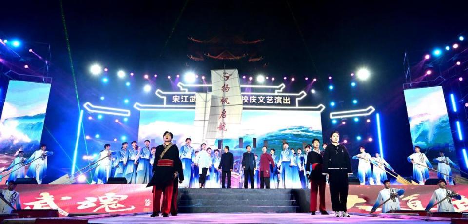 培养出十几, 普通学生缺, 东民办教育 培养出十几, 普通学生缺, 东民办教育