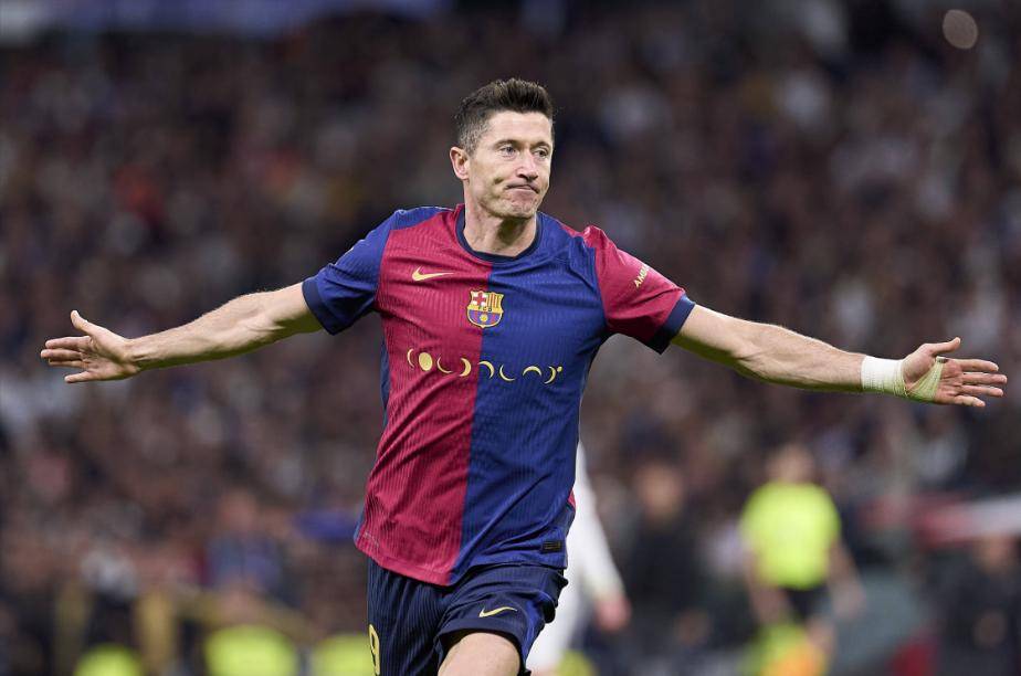 备选是莱万, 里克形成的, 巴萨 备选是莱万, 里克形成的, 巴萨